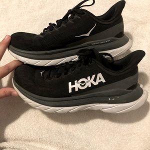 Hoka W Mach 4